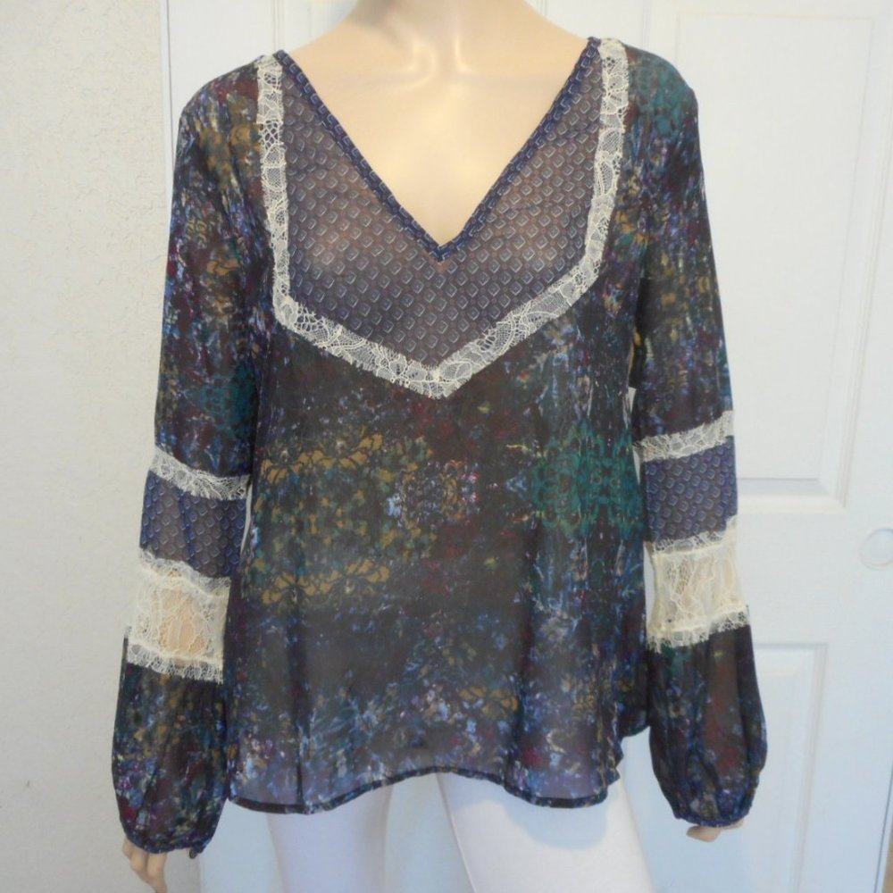 New Buckle BKE Boutique Blouse Sheer Print Size S